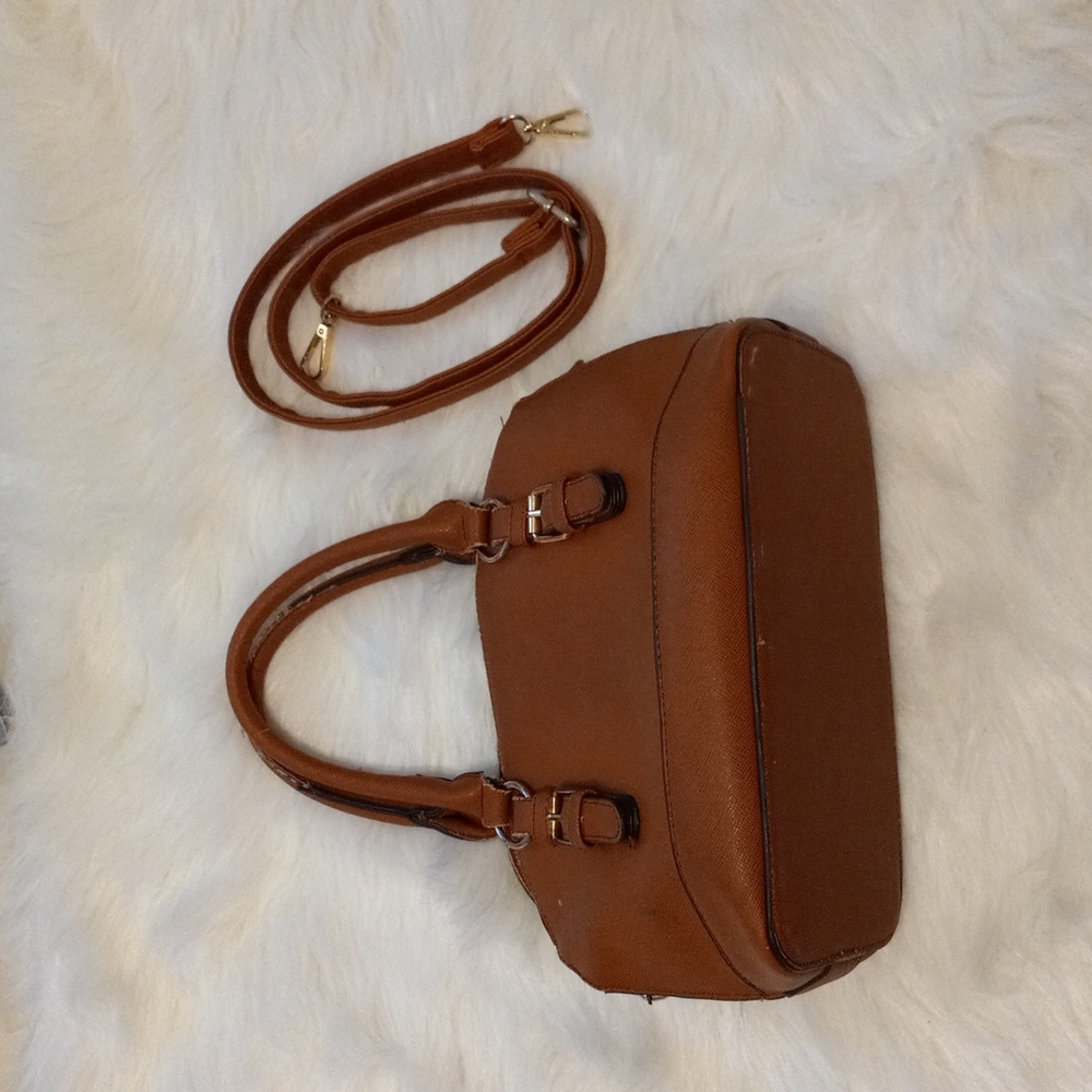 Brown shoulder/crossbody bag